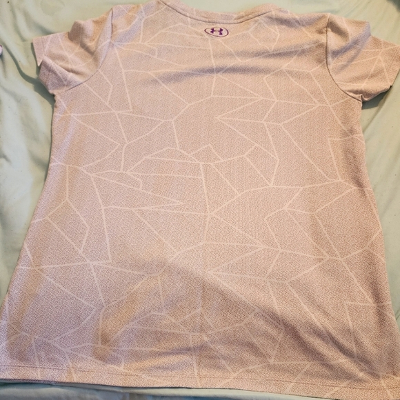 Under Armour Heatgear Loose Fit Women's Purple Short Sleeve Shirt Size Large - Picture 3 of 4